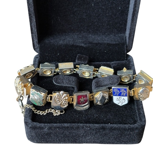Enameled European Coat of Arms Box Link Charm Bracelet Unique - Picture 3 of 7